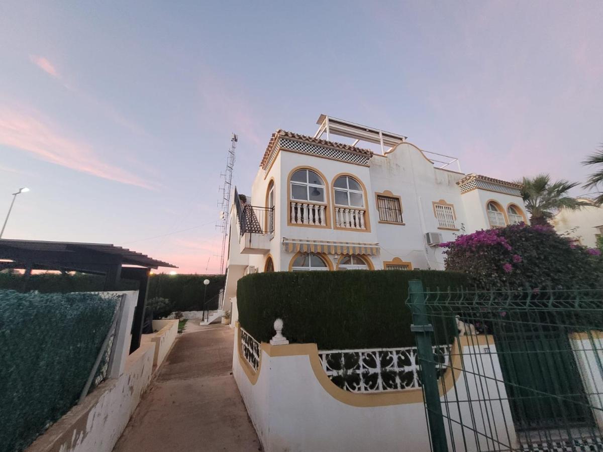 Villa Susana Torrevieja Esterno foto